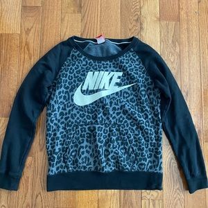 Nike crewneck